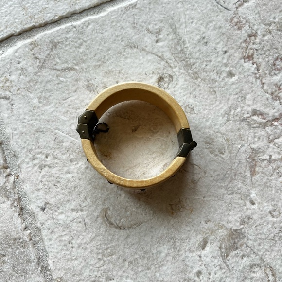 Isabel Marant cuff bracelet - Picture 2 of 3